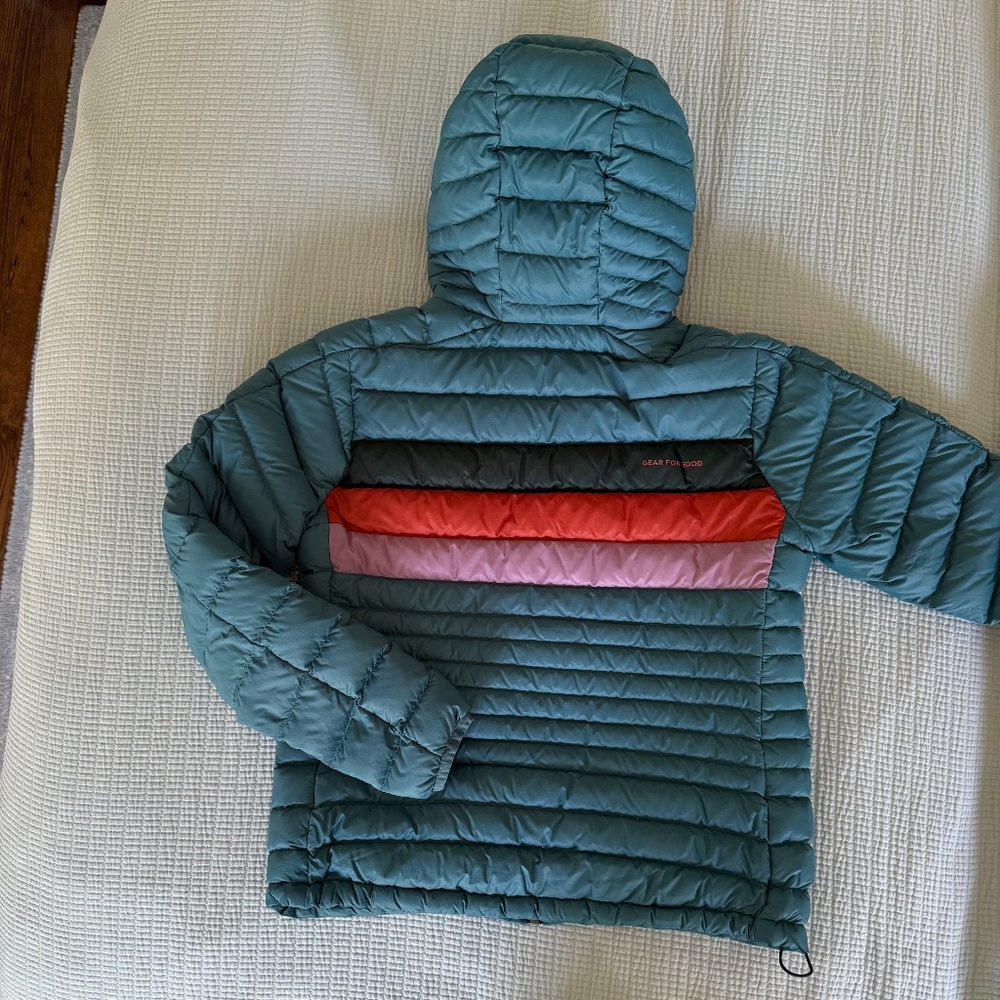 Cotopaxi Women's Hooded Down Fuego Jacket, Size M - Picture 3 of 4